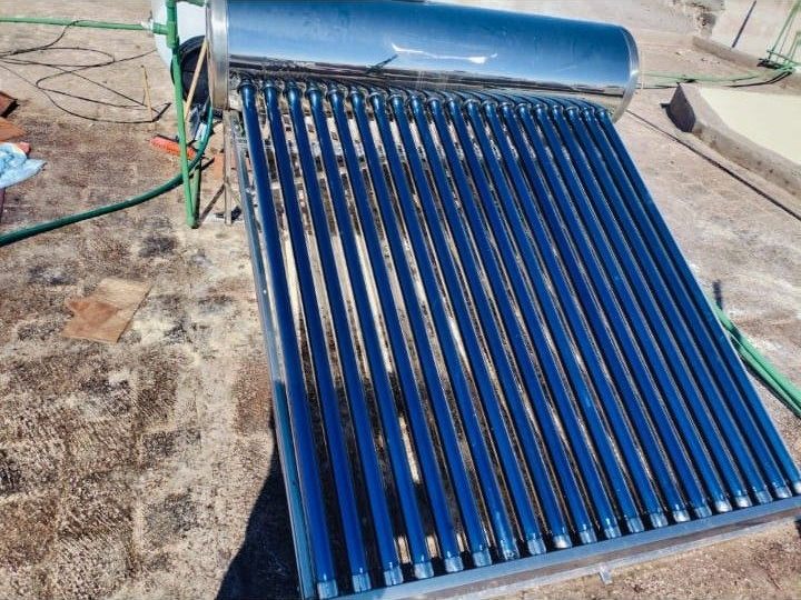 Limpieza y mantenimiento de boiler solar en Durango — NanoDEPOT
